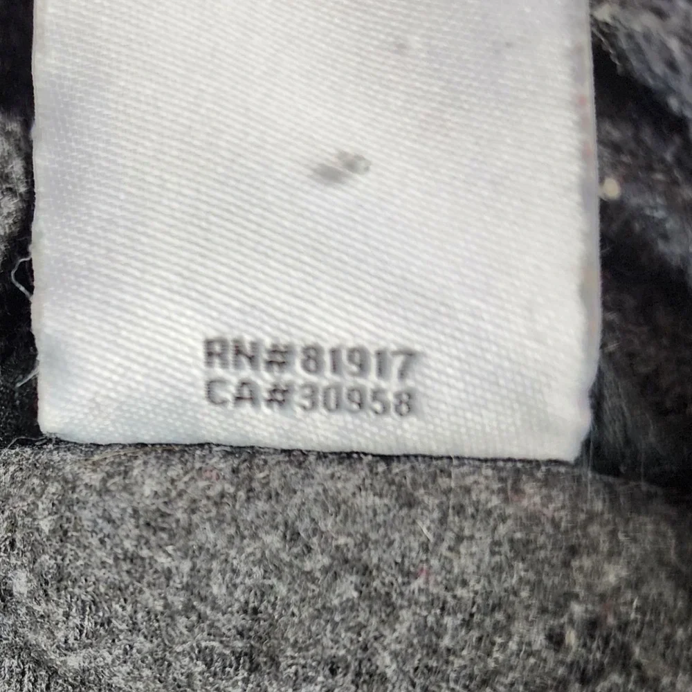 Nike Unisex Kids 6 Gray Black Full Zip Fleece Jacket Gorpcore Sporty‎ Activewear